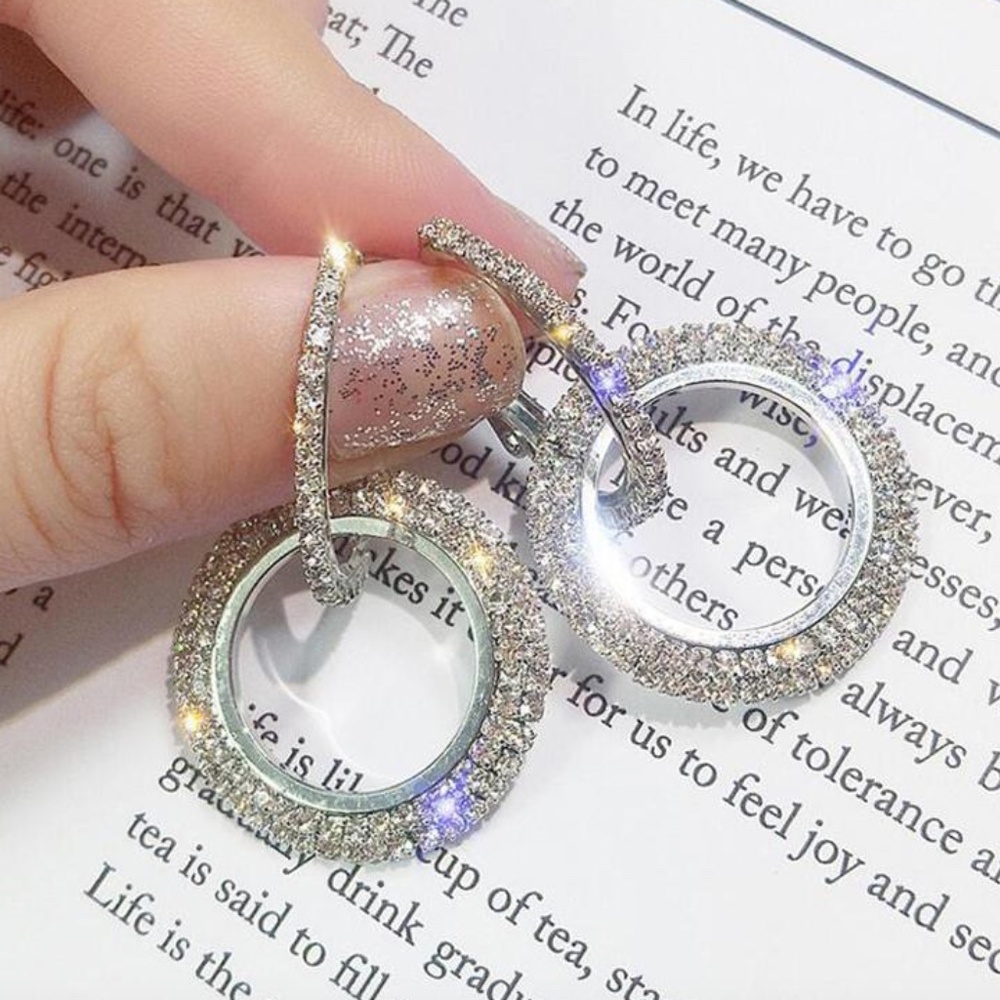 ✨Sparkle Galore Fashion Earrings✨